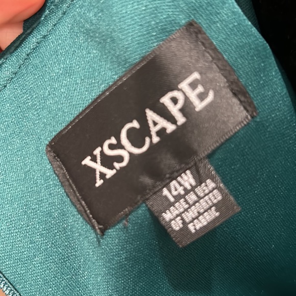 Emerald plus size dress - Picture 4 of 4